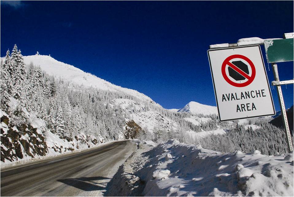 avalanche area highway advisory