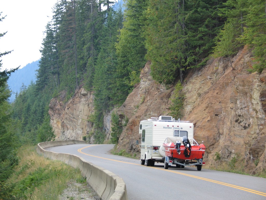 7 Things You Need to Know Right Now About Towing a Recreational Trailer in BC