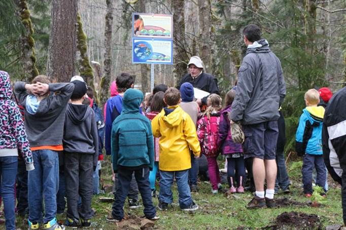 Cowichan Lake environmental teacher shares information to local kids about fish habitats
